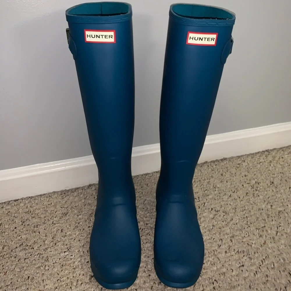 Tall Hunter boots - Picture 1 of 3